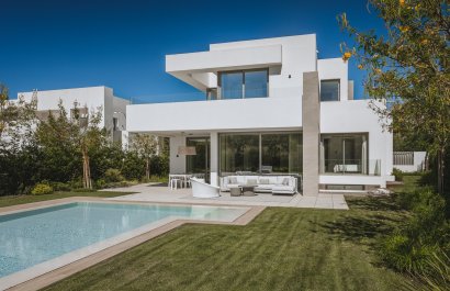 Resale - Villa - Estepoa - El Paraíso