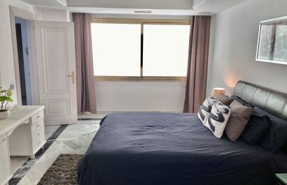 Resale - Apartment / flat - Marbella - Puerto Banús