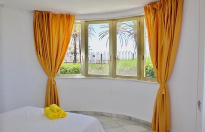 Resale - Apartment / flat - Marbella - Puerto Banús