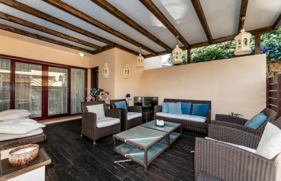 Resale - Townhouse / Duplex / Corner - Estepoa - Selwo