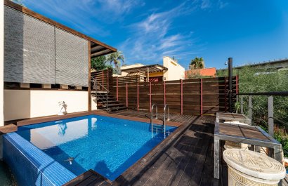 Resale - Townhouse / Duplex / Corner - Estepoa - Selwo