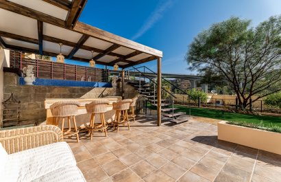 Resale - Townhouse / Duplex / Corner - Estepoa - Selwo