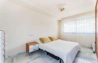 Resale - Townhouse / Duplex / Corner - Estepoa - Selwo