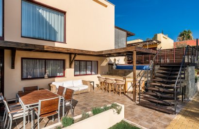 Resale - Townhouse / Duplex / Corner - Estepoa - Selwo