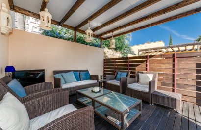 Resale - Townhouse / Duplex / Corner - Estepoa - Selwo