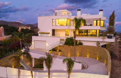 Resale - Villa - Benahavís - La Quinta