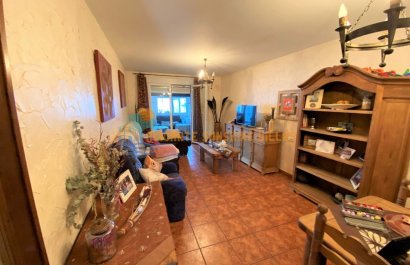 Resale - Townhouse / Duplex / Corner - Salinas