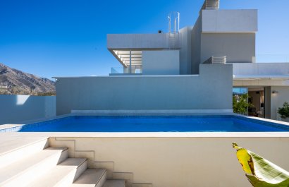 Resale - Apartment / flat - Marbella - Nueva Andalucía