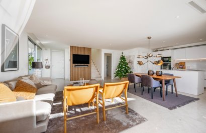 Resale - Apartment / flat - Marbella - Nueva Andalucía