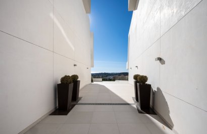 Resale - Apartment / flat - Marbella - Nueva Andalucía