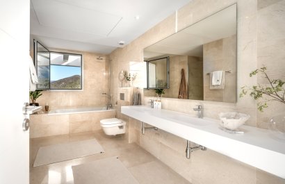 Resale - Apartment / flat - Marbella - Nueva Andalucía