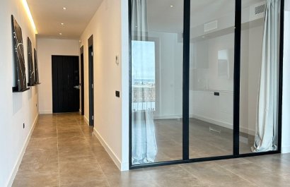 Resale - Apartment / flat - Marbella - Puerto Banús