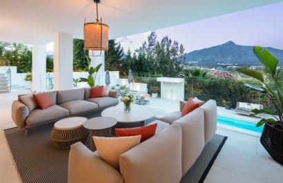 Resale - Villa - Marbella - Nueva Andalucía