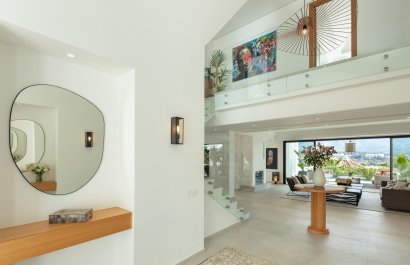 Resale - Villa - Marbella - Nueva Andalucía