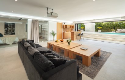 Resale - Villa - Marbella - Nueva Andalucía