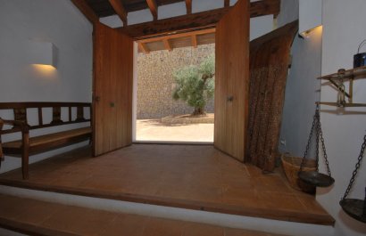 Resale - Villa - Moraira - Benimeit