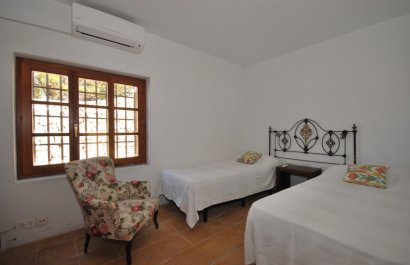 Resale - Villa - Moraira - Benimeit