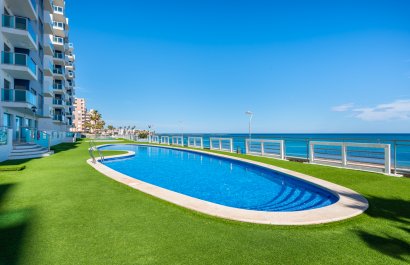Resale - Apartment / flat - La Manga del Mar Menor