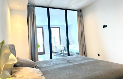 Resale - Apartment / flat - Marbella - Puerto Banús
