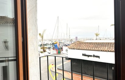 Resale - Apartment / flat - Marbella - Puerto Banús