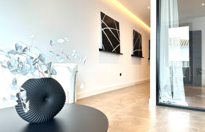 Resale - Apartment / flat - Marbella - Puerto Banús