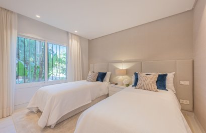 Resale - Apartment / flat - Marbella - Golden Mile