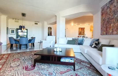 Resale - Apartment / flat - Marbella - Nueva Andalucía