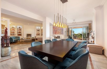 Resale - Apartment / flat - Marbella - Nueva Andalucía