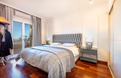 Resale - Apartment / flat - Marbella - Nueva Andalucía