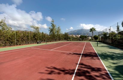 Resale - Apartment / flat - Marbella - Nueva Andalucía