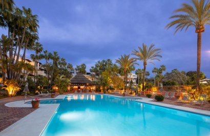 Resale - Apartment / flat - Marbella - Golden Mile