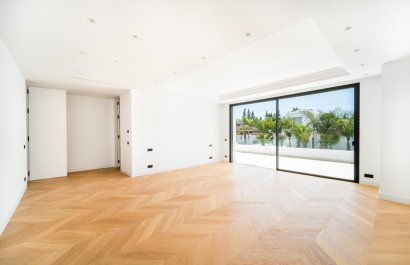 Resale - Villa - Marbella - Golden Mile