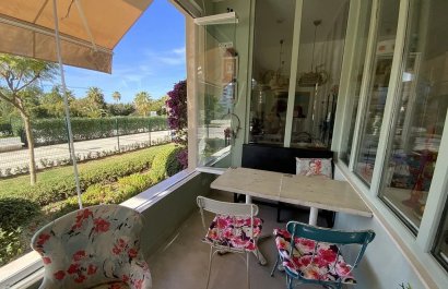 Resale - Commercial - Marbella - Nueva Andalucía