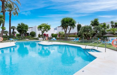 Resale - Apartment / flat - Marbella - Nueva Andalucía