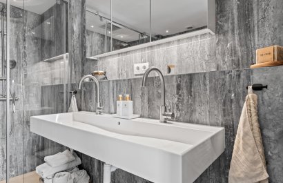 Resale - Apartment / flat - Marbella - Nueva Andalucía