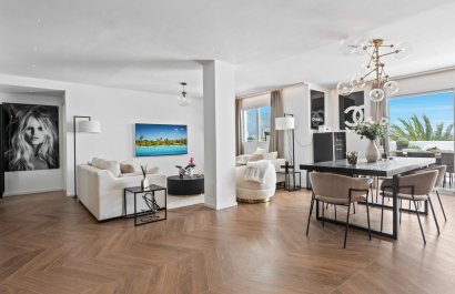 Resale - Apartment / flat - Marbella - Nueva Andalucía