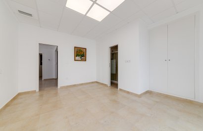 Resale - Villa - Torrevieia - La Mata