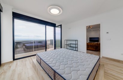 Resale - Villa - Torrevieia - La Mata