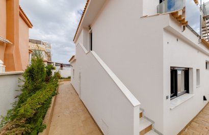 Resale - Villa - Torrevieia - La Mata
