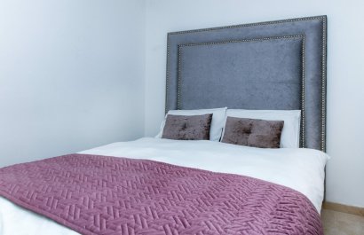 Resale - Villa - Marbella - Elviria