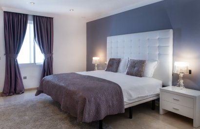 Resale - Villa - Marbella - Elviria