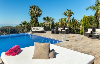 Resale - Villa - Marbella - Elviria
