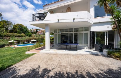 Resale - Villa - Marbella - Nueva Andalucía