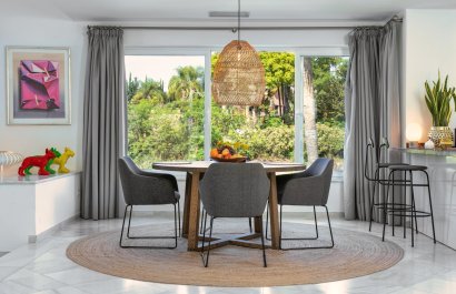 Resale - Villa - Marbella - Nueva Andalucía