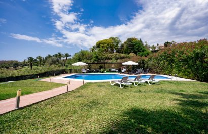 Resale - Villa - Marbella - Nueva Andalucía