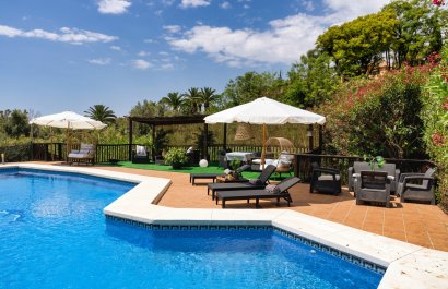 Resale - Villa - Marbella - Nueva Andalucía