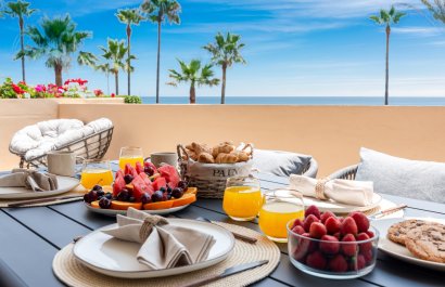 Resale - Apartment / flat - Estepoa - New Golden Mile