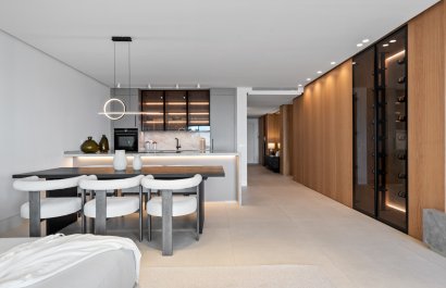 Resale - Apartment / flat - Estepoa - New Golden Mile