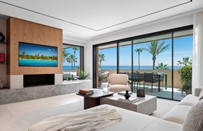 Resale - Apartment / flat - Estepoa - New Golden Mile