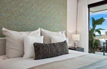 Resale - Apartment / flat - Estepoa - New Golden Mile